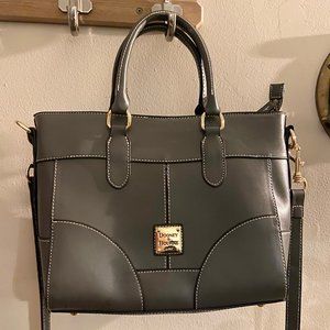 Dooney & Bourke Editors Tote NWOT